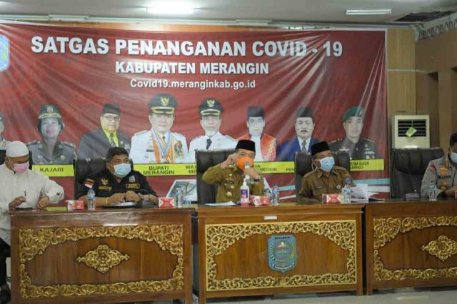 Al Haris Wajibkan Setiap ASN Sumbang 20 Buah Masker