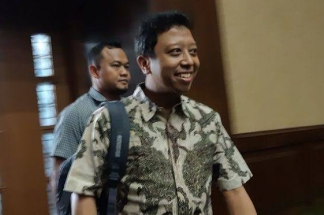 Romi Eks Ketum PPP Resmi Bebas dari Rutan KPK Malam Ini