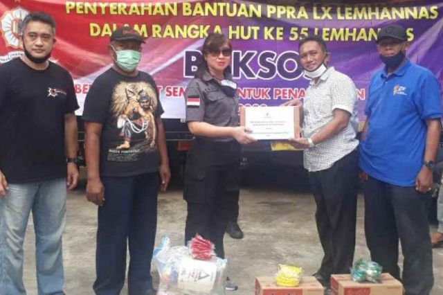 PPRA LX Lemhannas Berikan Bantuan ke Warga RW 05 Kelurahan Ragunan Terdampak Covid-19