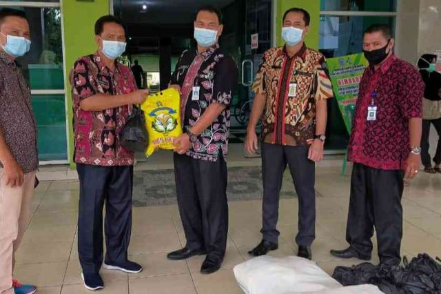 Pemkab Merangin Salurkan Bantuan untuk Medis RSD Bangko