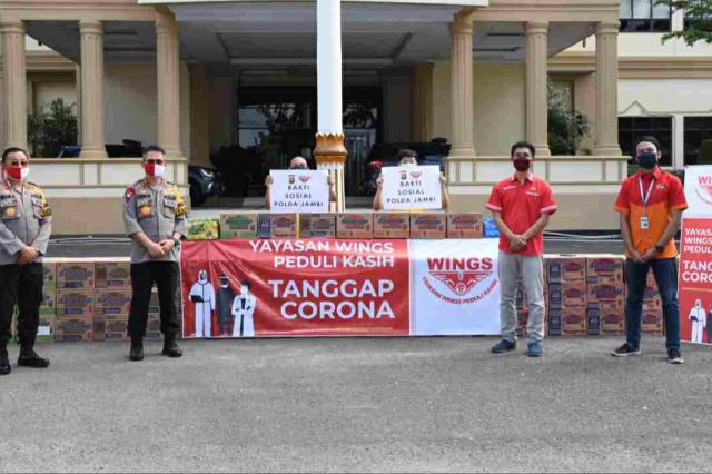 Polda Jambi Terima Bantuan dari Yayasan Wing Peduli Kasih untuk Penanggulangan Corona