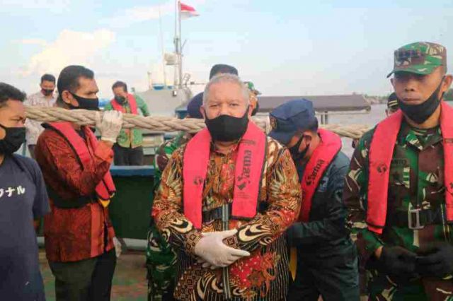 Bupati Safrial Bersama Danlanal Palembang Lakukan Patroli Perairan Kuala Tungkal