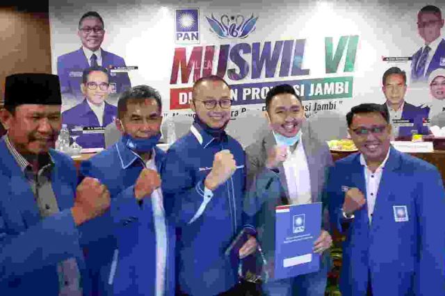 Diserahkan Sekjen DPP, PAN Resmi Usung Fikar-Yos di Pilwako Sungai Penuh