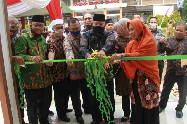 Bupati Safrial Hadiri Peresmian Mushola Fakultas Perternakan UNJA