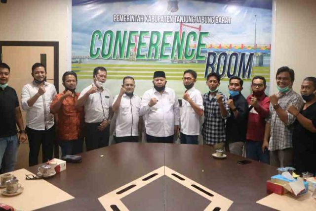 Audiensi Dengan Bupati, SMSI Tanjab Barat Tawarkan Kerjasama Profesional