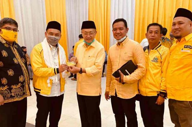 Terima B1 KWK Maju di Pilbup Tanjabbar, Amin Resmi Jadi Kader Golkar