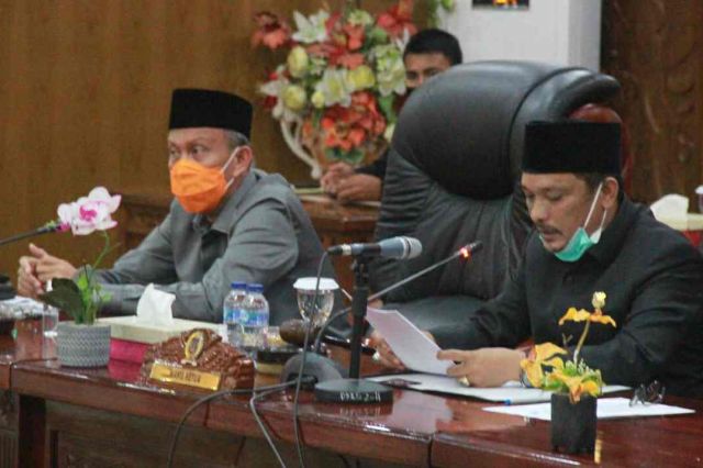 Sekda Tanjabbar Hadiri Rapat Paripurna DPRD Penandatanganan Kesepakatan Rancangan KUPA-PPAS