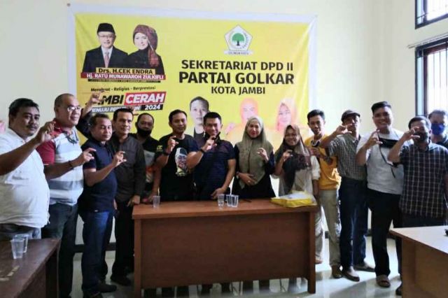 Bahas Strategi Pemenangan di Kota Jambi, Endria Targetkan 50 Persen Kemenangan CE-Ratu