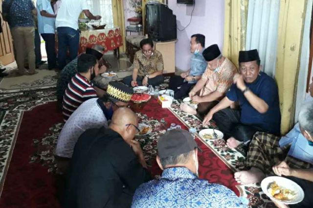 Sowan ke Kediaman Mantan Sekda Kota Jambi, Haris-Sani Boyong HM Madel dan H. Bakri