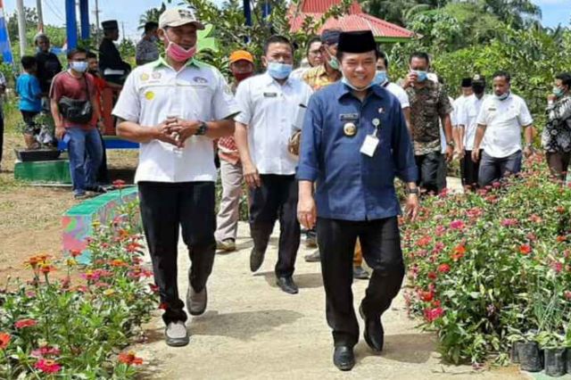 Al Haris Resmikan Taman Agrowisata Buah Mampun Baru