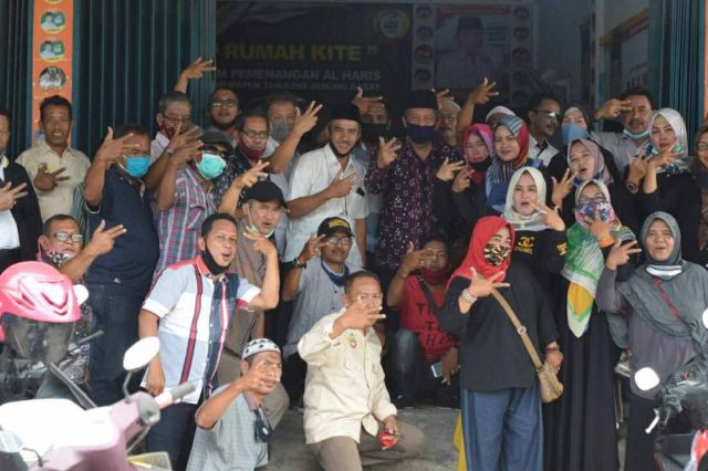 Pulang Kampung ke Tanjab Barat, Abdullah Sani Disambut dengan Sholawat