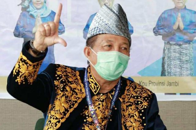 Hakim Soleh Asal Babeko, Jalan Takdir Menjadi Gubernur