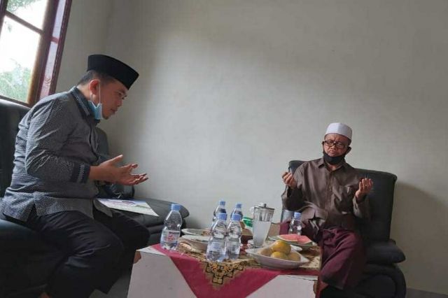 Sambangi Kediaman Pimpinan Ponpes Al Ikhlas Bungo, Al Haris: Doakan Saya yang Terbaik