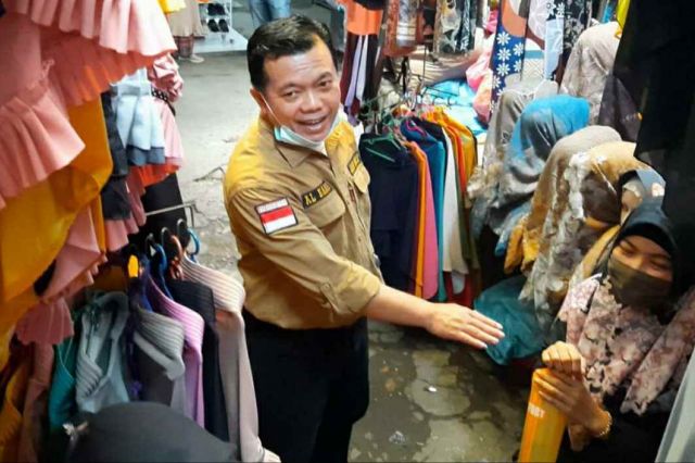 Doakan Jadi Gubernur Jambi, Pedagang Yakin Al Haris Sosok yang Amanah