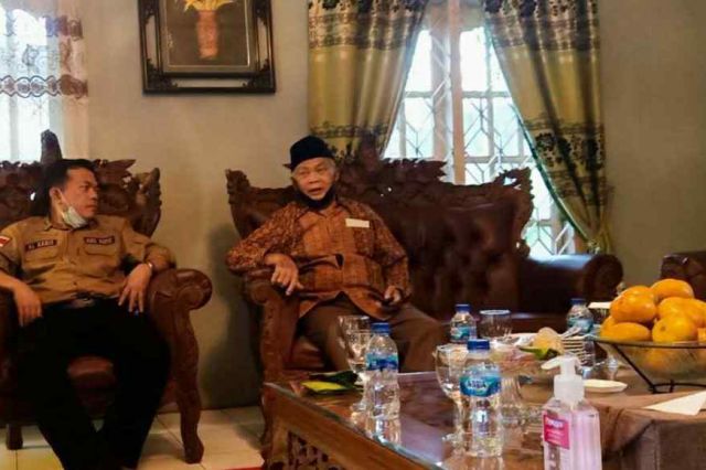 Politisi Senior Golkar Jambi Azis Yusuf Dukung Haris-Sani