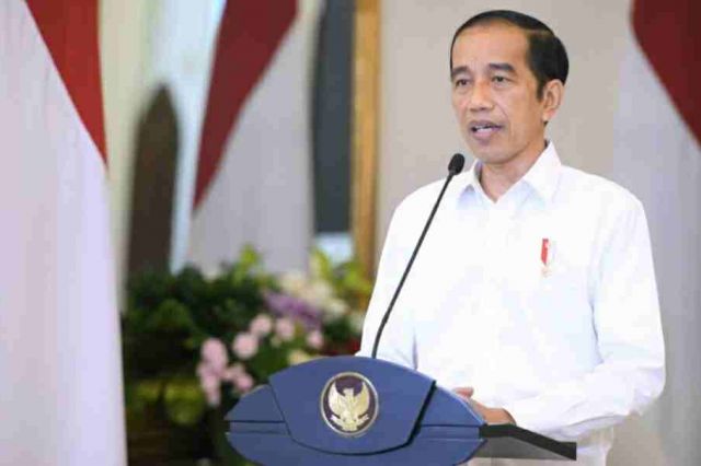Jokowi: UU Cipta Kerja Tidak Mengurangi Kewenangan Daerah