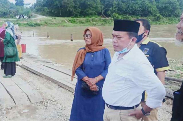 Kunjungi Warga Rantau Pandan, Haris: Saya Asli Anak Dusun Akan Bangun Jembatan Mangun Jayo
