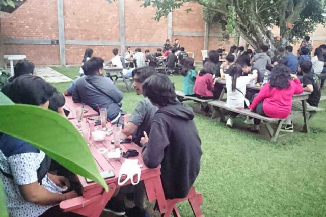 Ngopi Bareng Ratu dan Adib, Milenial Batak Jambi Satukan Tekad Pilih Nomor 1