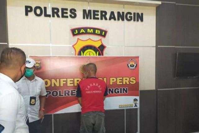 Rugikan Negara Ratusan Juta, Seorang Kades di Merangin Diamankan