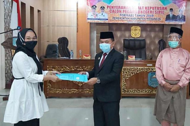 Bagikan 241 SK CPNS, Al Haris: Jangan Korupsi, jadi Pelayan yang Baik