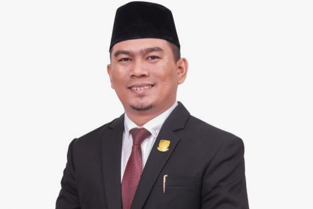 Mengenal Rocky Candra, Dari Penjual Pempek Sampai Jadi Wakil Ketua DPRD Provinsi Jambi