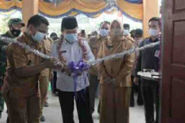 Resmikan GOR Sinar Gading, Al Haris Sekaligus Lounching Dukcapil Online