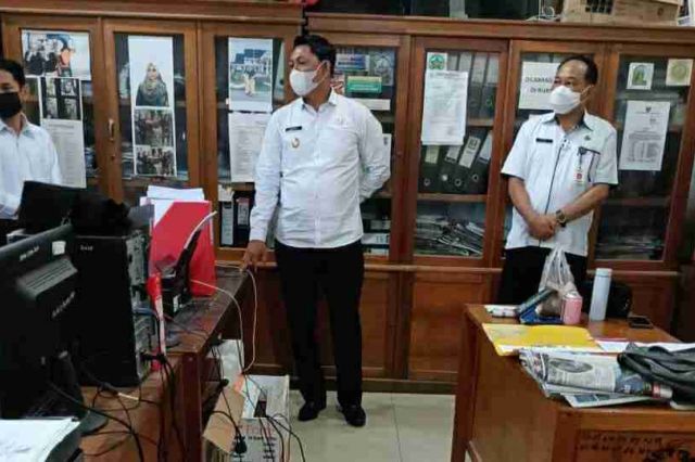 Wabup Hairan Lakukan Sidak di Lingkup Setda Kabupaten Tanjab Barat