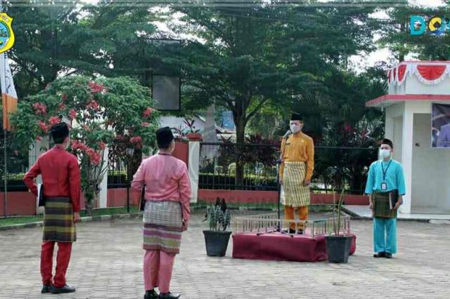 Staf Ahli Bidang EkBang Setda Tanjab Timur Pimpin Upacara HUT Bank Jambi Ke-58