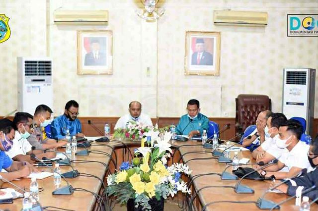 Wabup Tanjabtim Pimpin Rapat Pendistribusian LPG 3 Kg untuk Lima Kecamatan