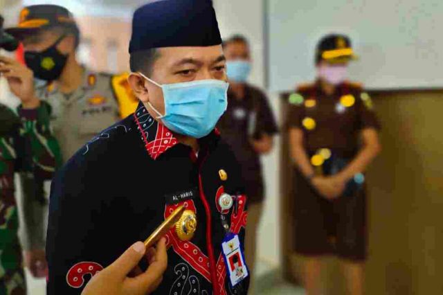 Pasar Beduk Dilarang, Al Haris: Jualan Depan Rumah Silakan