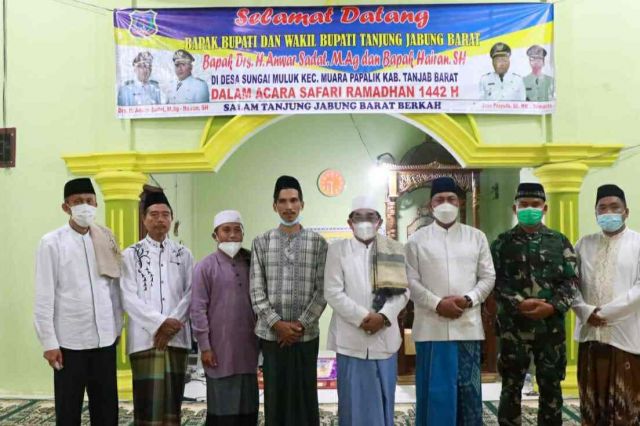 Bupati Anwar Didampingi Wabup Hairan Safari Ramadan di Desa Sungai Muluk
