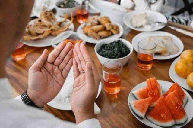 Manfaat Makanan Manis saat Berbuka Puasa