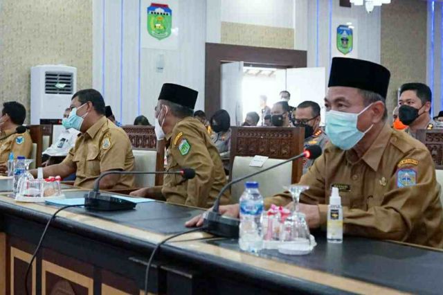 Mashuri ke Al Haris: Lapor Pak Gubernur Ini Kondisi Karhutla Merangin