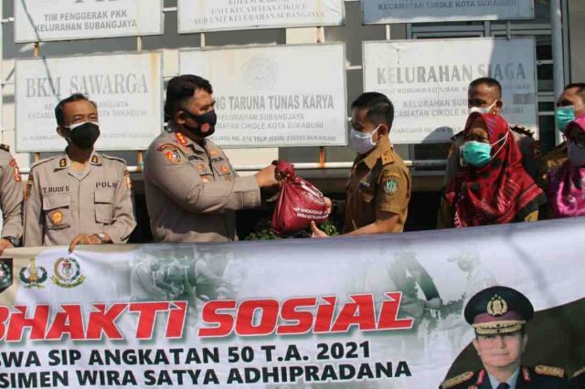 Kasetukpa Lemdiklat Polri Bagikan 1000 Paket Sembako ke Warga di Sukabumi