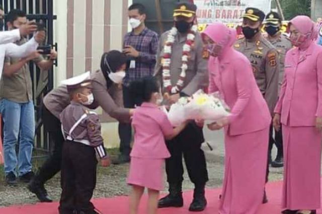 Dilakukan Secara Sederhana, Polres Tanjab Barat Sambut Kapolres Baru AKBP Muharman Arta