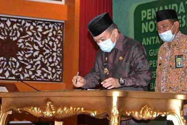 Gubernur Al Haris: Pelayanan Satu Pintu Lindungi Pernikahan Masyarakat dan Tanah Wakaf