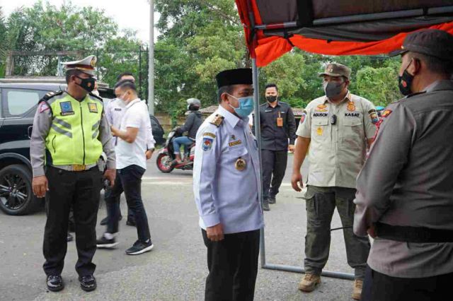 Penyekatan PPKM Kota Jambi Hari Ketiga, Gubernur Al Haris: Volume Vaksinasi Covid-19 di Pos Meningkat