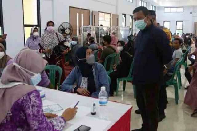 Bupati Romi Optimis Tingkat Capaian Vaksinasi Covid-19 di Tanjab Timur Semakin Meningkat