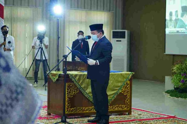 Lantik Gurunya Menjadi Bupati Merangin, Ini Pesan Gubernur Al Haris