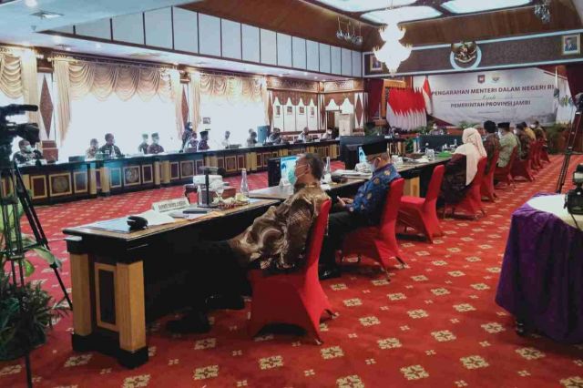 Apresiasi Penanganan Covid-19 di Jambi, Mendagri Tito Ingatkan Jangan Ada Euforia di Masyarakat