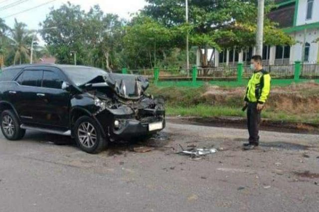 Mobil Bupati Mashuri Alami Kecelakaan di Batanghari
