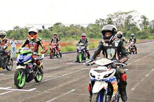 Pembalap Kejurnas Asal Jambi Lakukan Persiapan Latihan di Sirkuit Zabaq Tanjab Timur