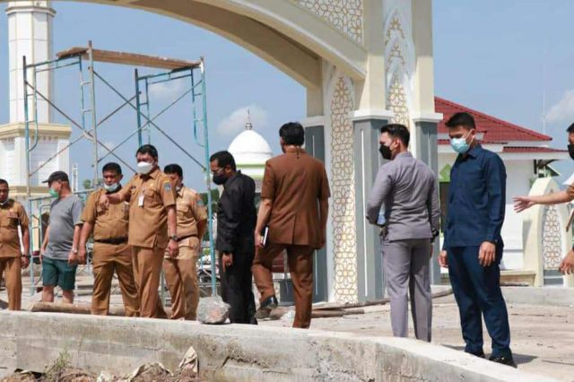 Wabup Hairan Tinjau Persiapan MTQ ke-50 di Area Masjid Syaikh Utsman Kuala Tungkal