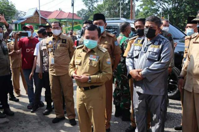 Gubernur Al Haris Berikan Bantuan untuk Korban Kebakaran di Pasar Bawah Bangko