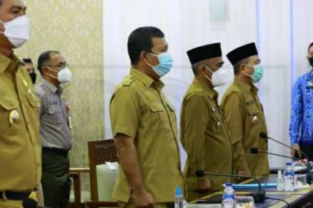 Bupati Tanjab Timur Hadiri Rakor Karhutla