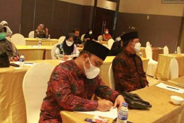 Wabup Tanjab Timur Hadiri Rakor Komda Lansia