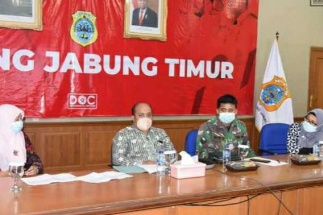 Wabup Tanjab Timur Ikuti Rakor Perkuat Penanganan Covid-19 Secara Virtual