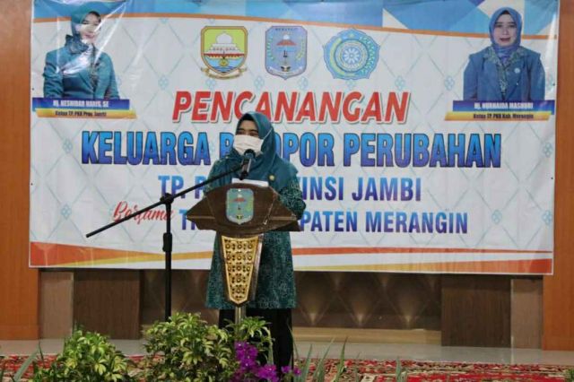 Hesti Haris: Kader PKK Harus Peka dan Peduli Terhadap Kondisi Sosial Masyarakat