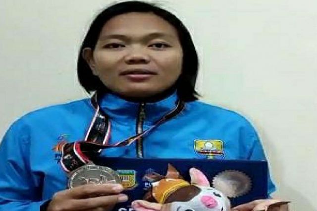 Anggota Satpol PP Kota Jambi, Indri Sukmaningsih Raih Perak di PON Papua