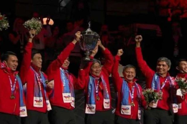 Penantian 19 Tahun Piala Thomas Kembali ke Indonesia, Jokowi: Selamat Kepada Atlet dan Pelatih